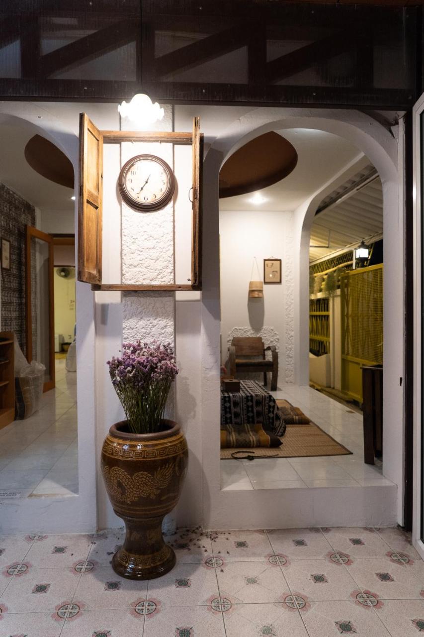 Past Tense Hostel Chiang Mai Exterior foto