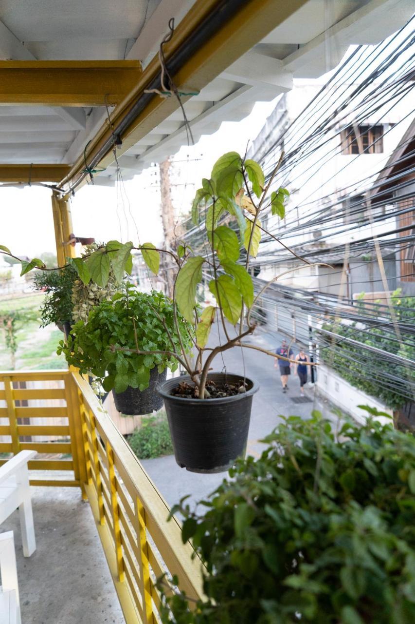 Past Tense Hostel Chiang Mai Exterior foto